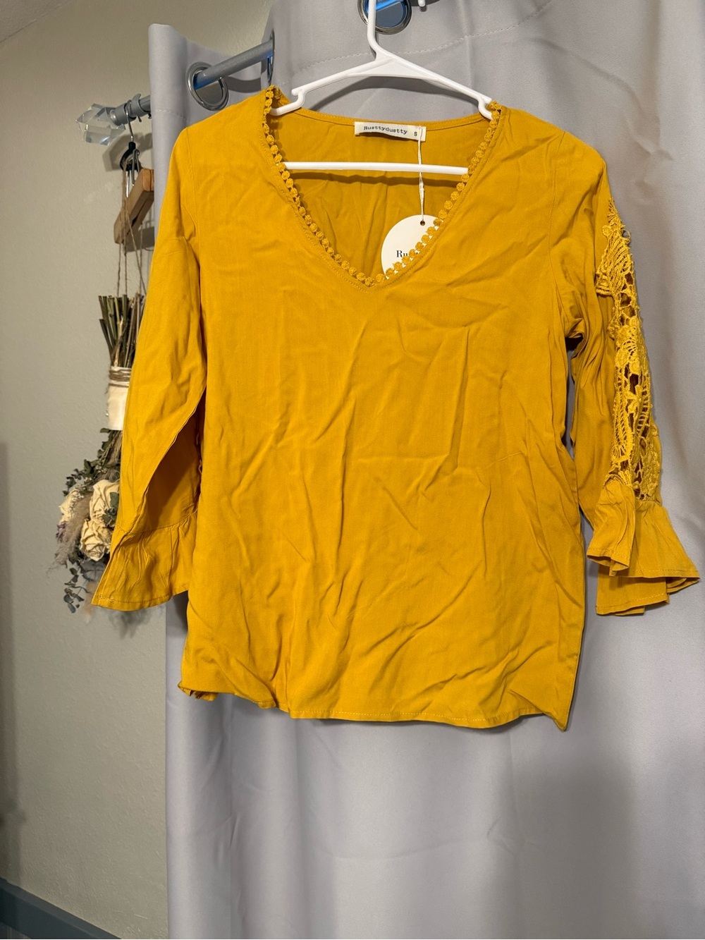 Rusty Dussty Mustard V-Neck Blouse with Lace Sleeve Detail NWT